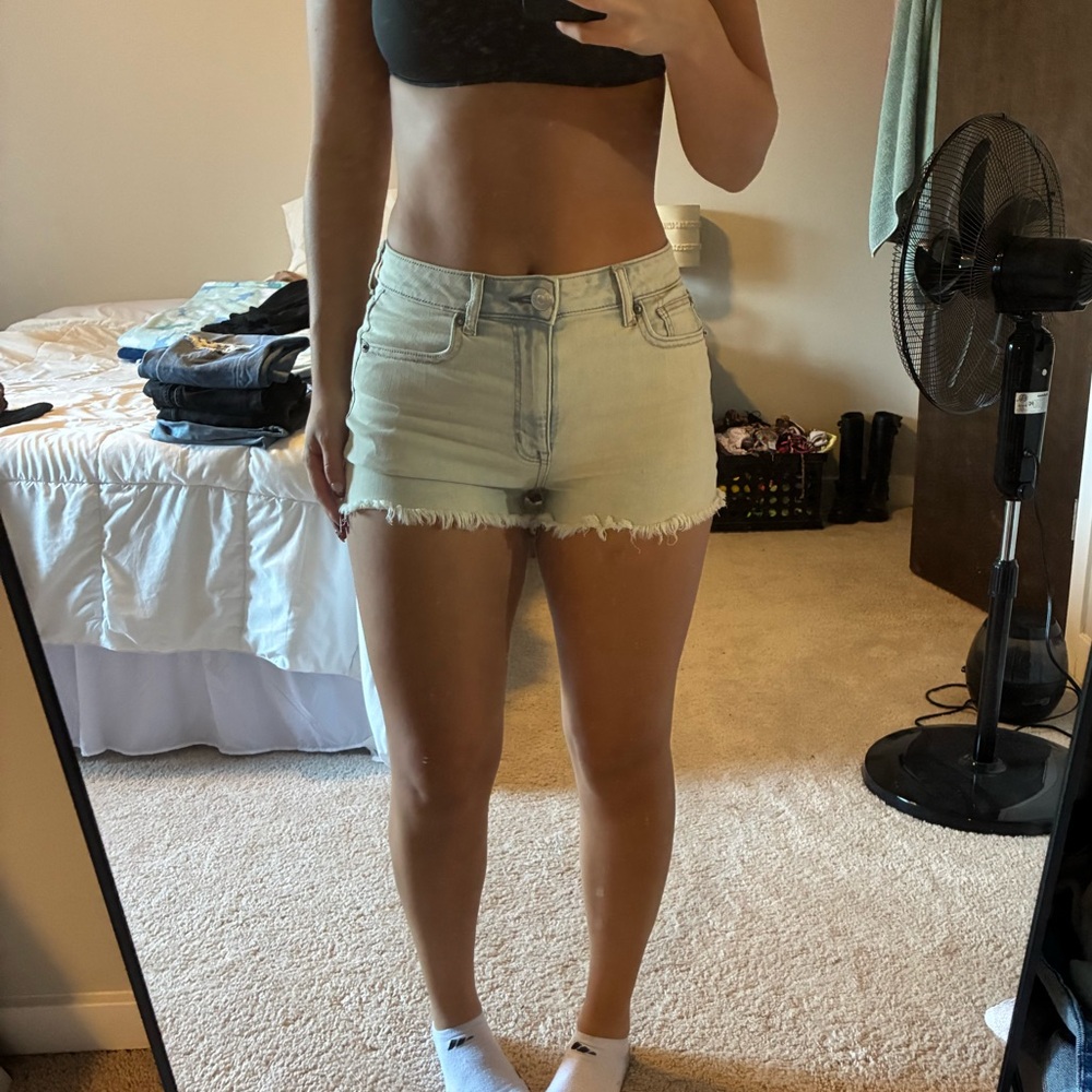 American Eagle Light Wash Jean Shorts